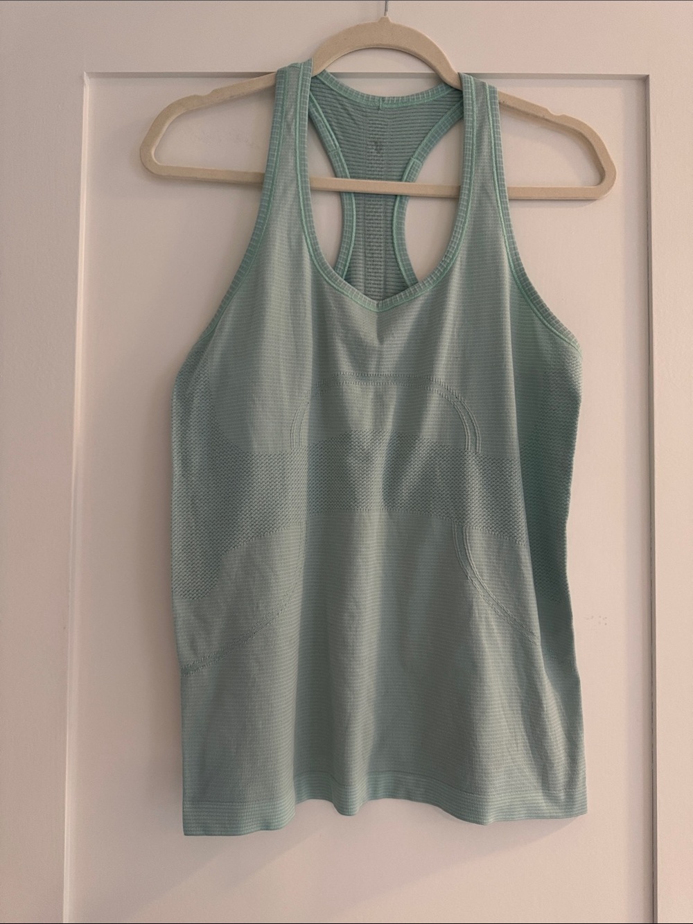 Lululemon Swiftly Racerback Tank Hip Length Mint/Sea Mist Green | Size 10
